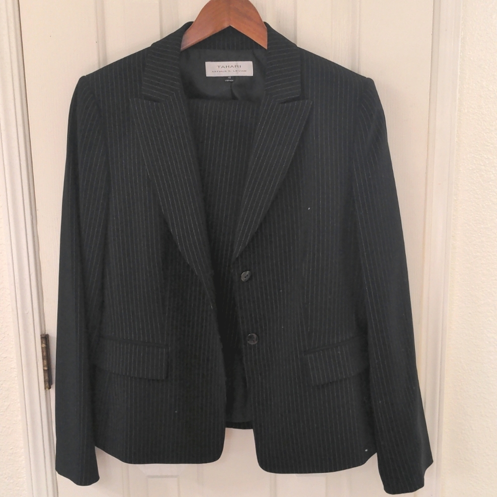 Tahari pinstripe skirt suit set